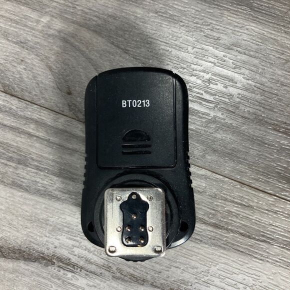 Vello FreeWave Fusion Wireless Flash Trigger BT0213 For Canon Multi-Terminal - Picture 4 of 4